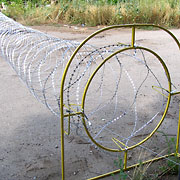 Mobile security barrier